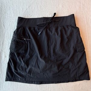 Gerry Athletic Skort-Black-cargo pockets-Drawstring-Black-Women’s Size Medium